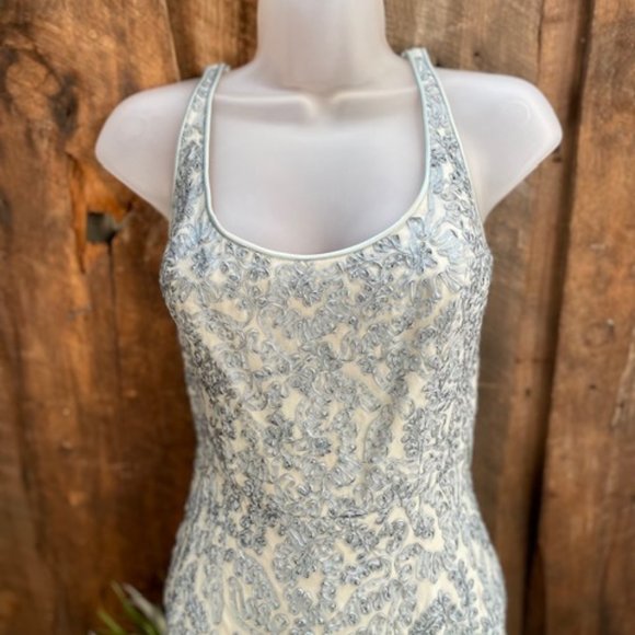 Carmen Marc Valvo Signature Dusty Blue Dress Size 4, (EUC) - Picture 2 of 14